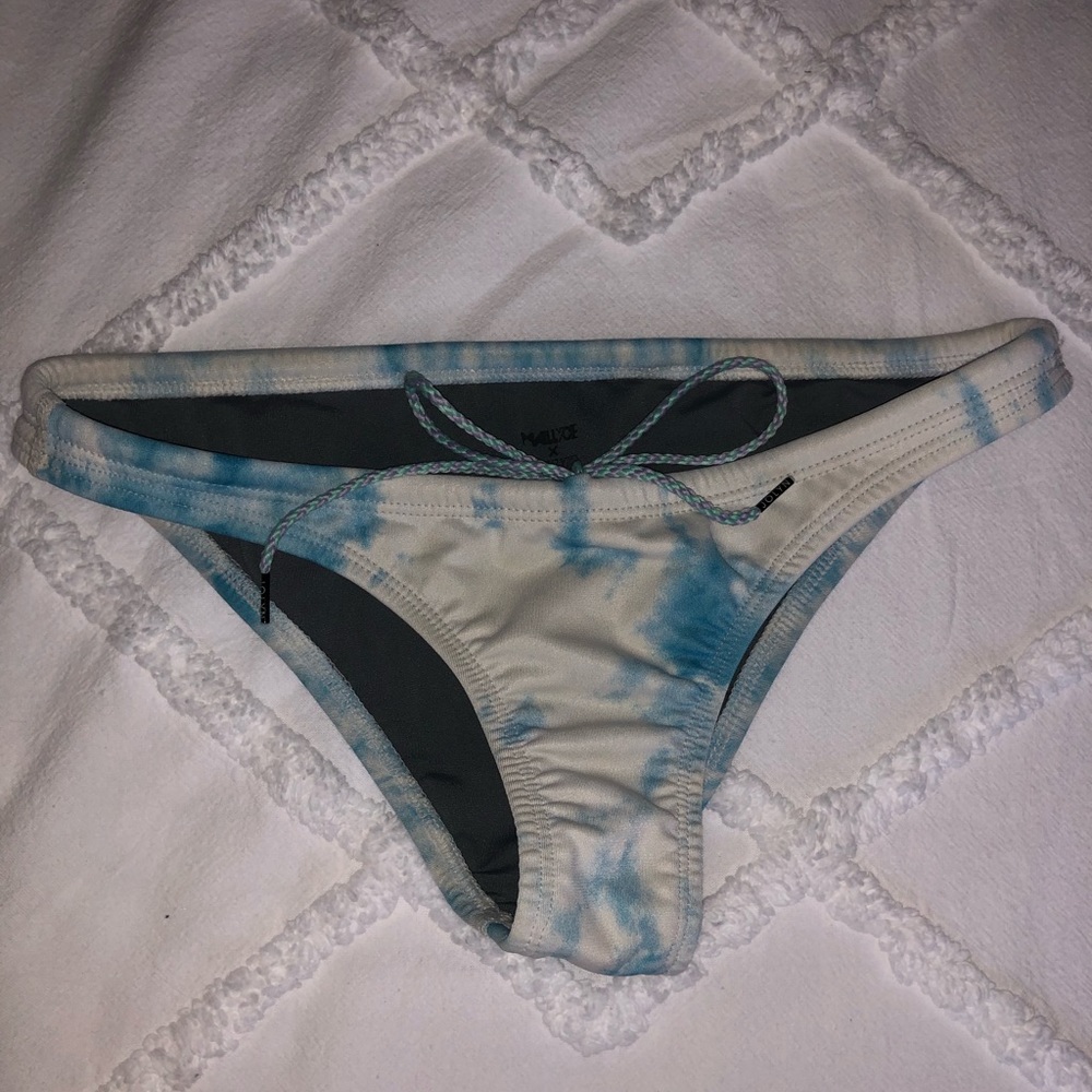 Jolyn Clothing European bottoms!